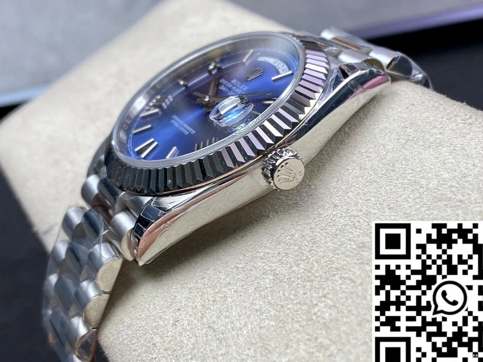 M228236-0007 Rolex Dial Factory EW Date Day Blue 0130